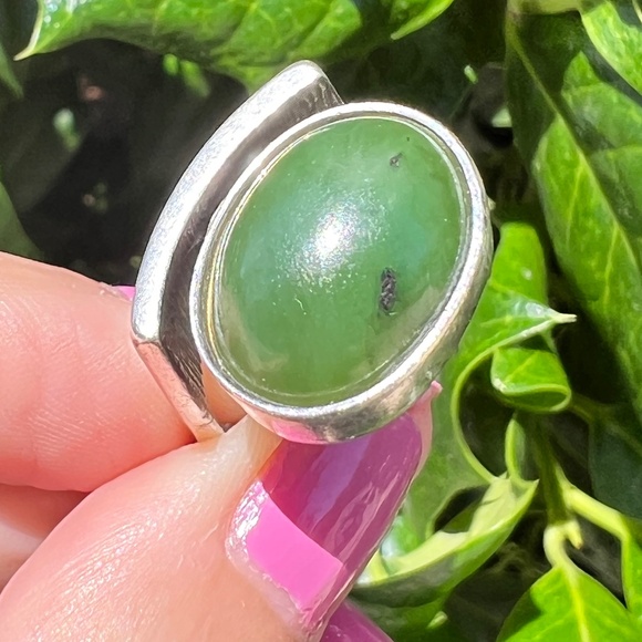 VINTAGE MODERNIST DESIGN JADE NEPHRITE CABOCHON RING 925 STERLING SILVER UNIQUE - Picture 7 of 16